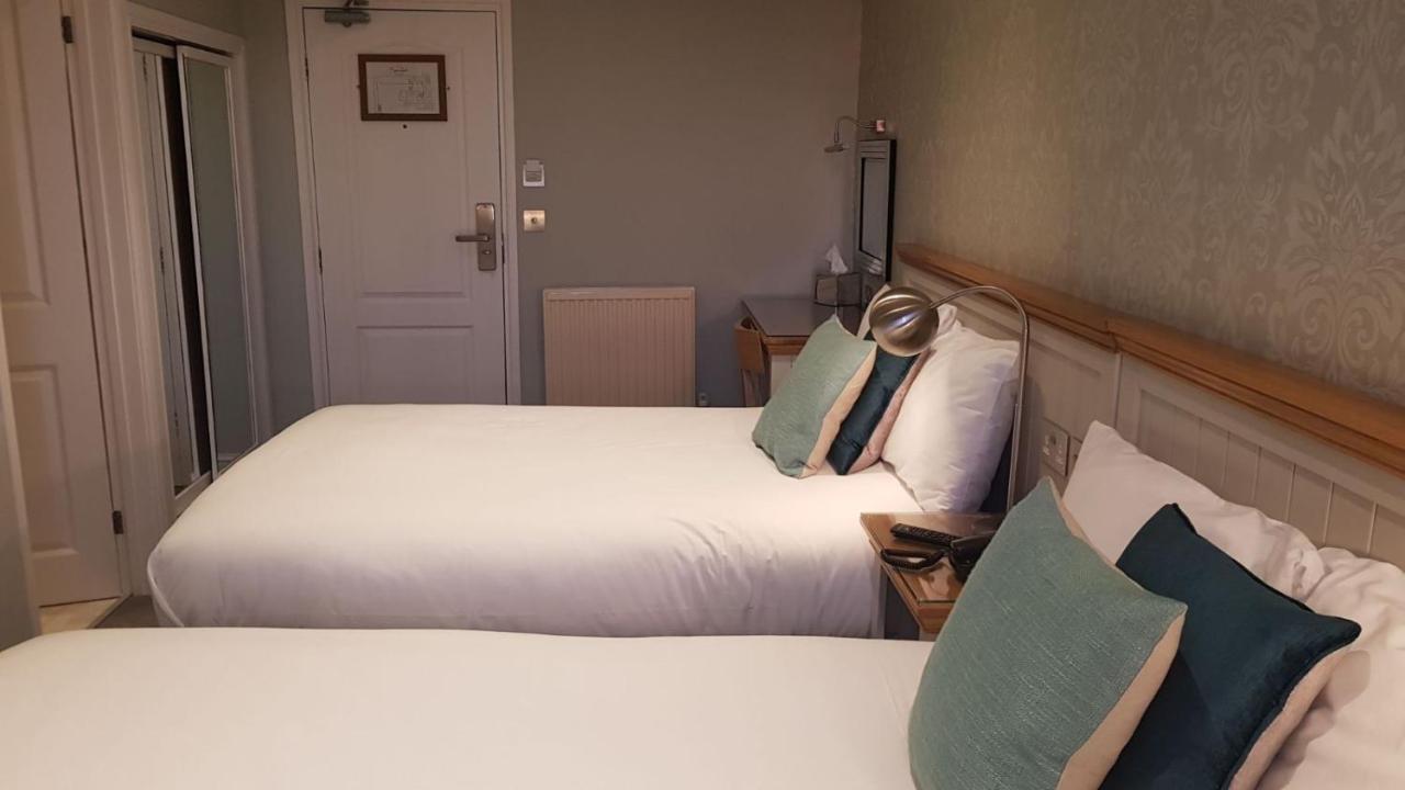 The Star Hotel 大雅茅斯 外观 照片